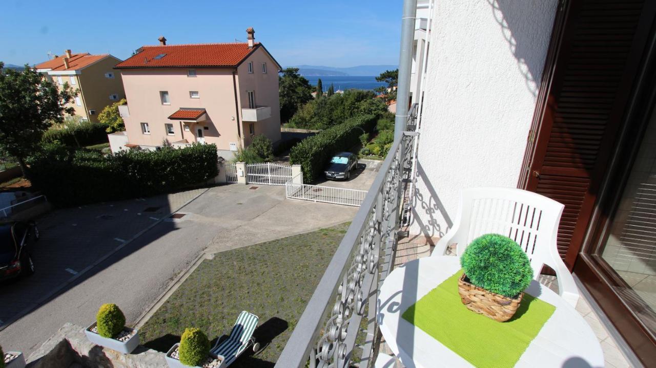 Apartmani Totic Малинска Экстерьер фото