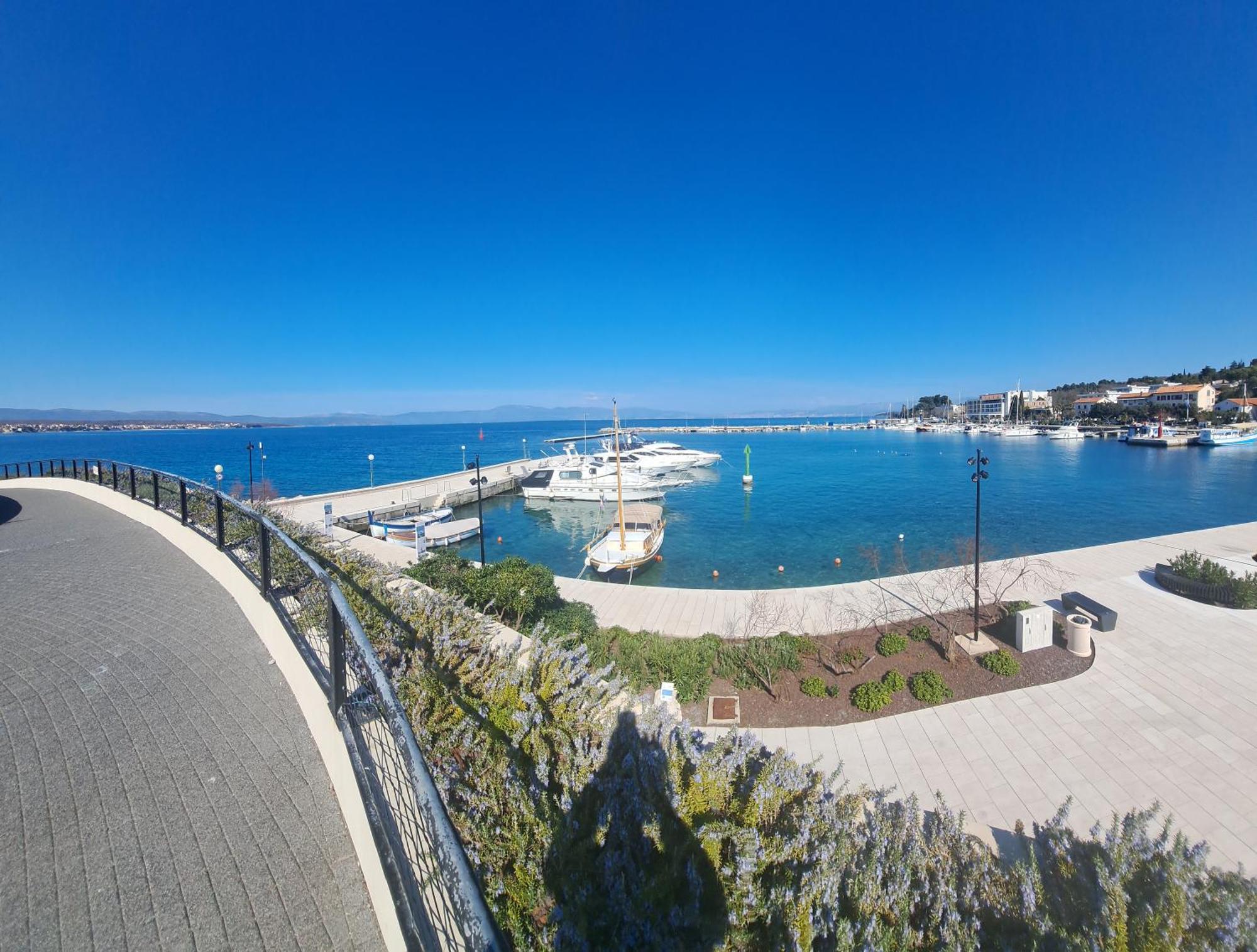 Apartmani Totic Малинска Экстерьер фото