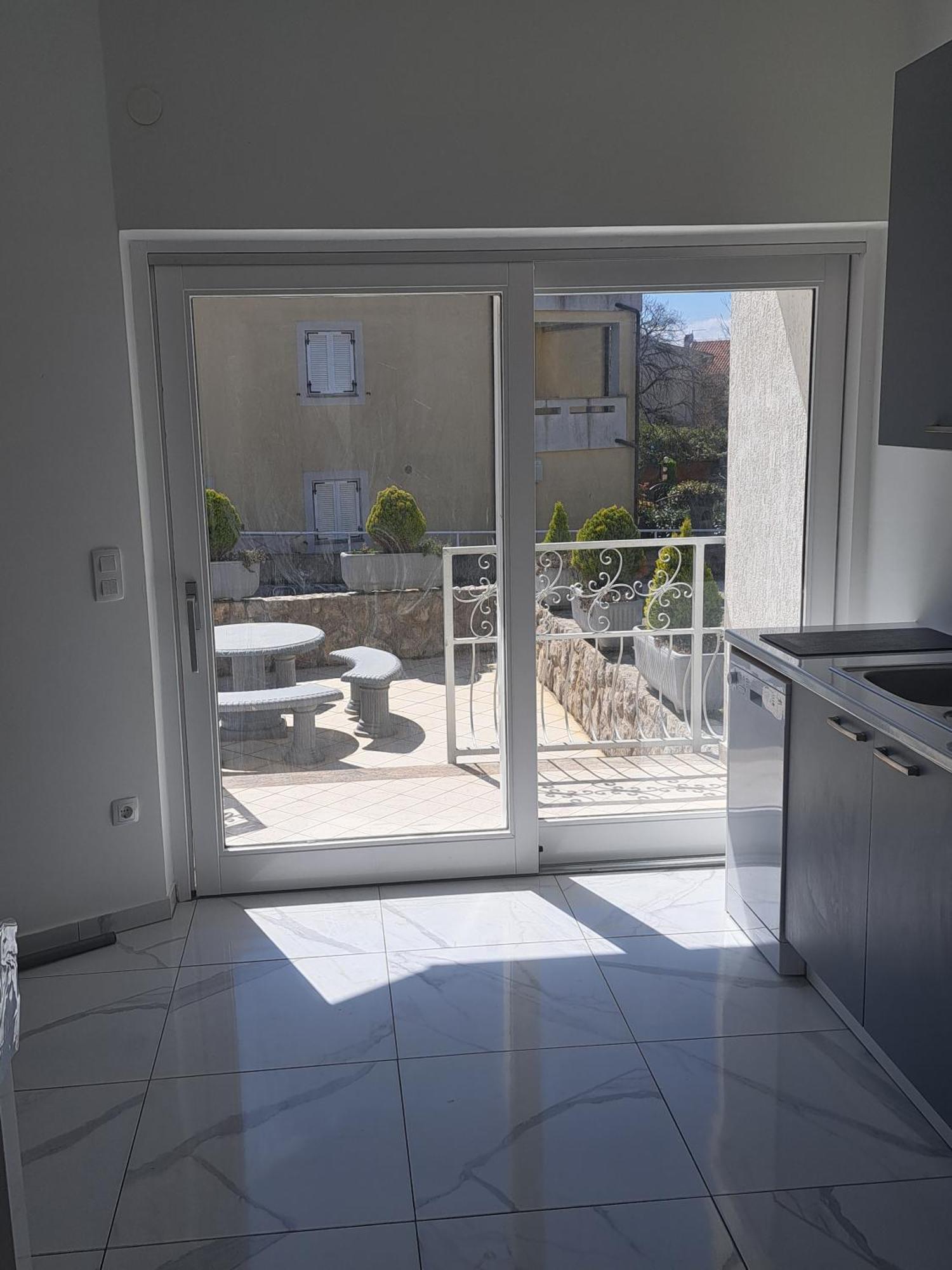Apartmani Totic Малинска Экстерьер фото